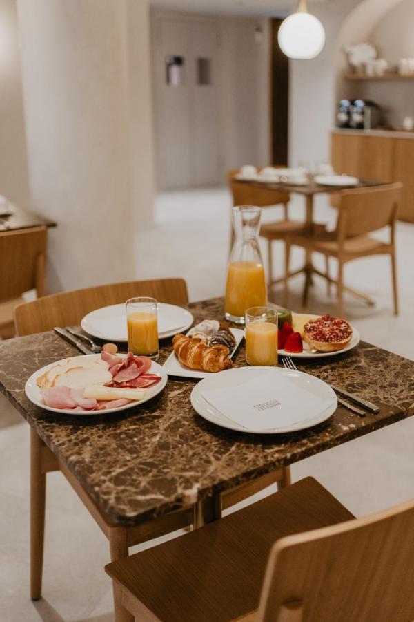 Hotel Petit Luxe Терраса Экстерьер фото