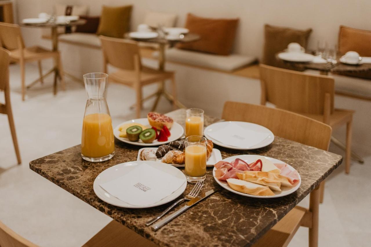 Hotel Petit Luxe Терраса Экстерьер фото